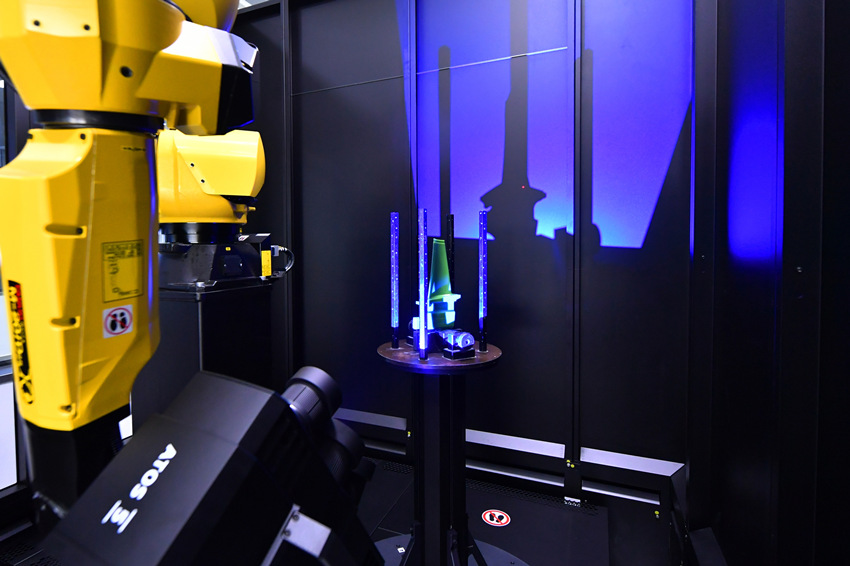 �����׸�ȼ���ǻ�������ظ���͸ƽҶƬ�������ֻ����������ڹ�ͼ