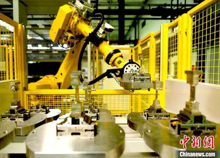 ���߻�е�˰����깤ҶƬ�������� ��